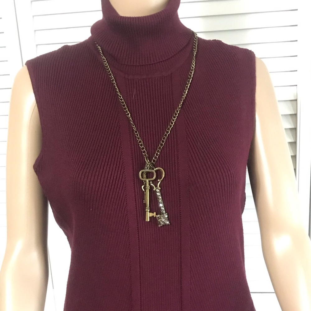 Fashion Necklace with Keys‎